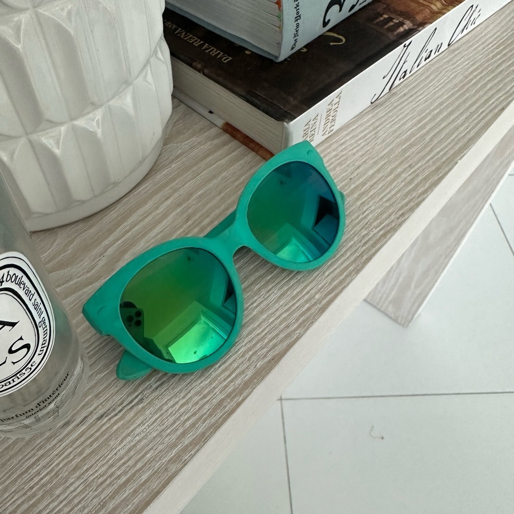 havainas sun glasses